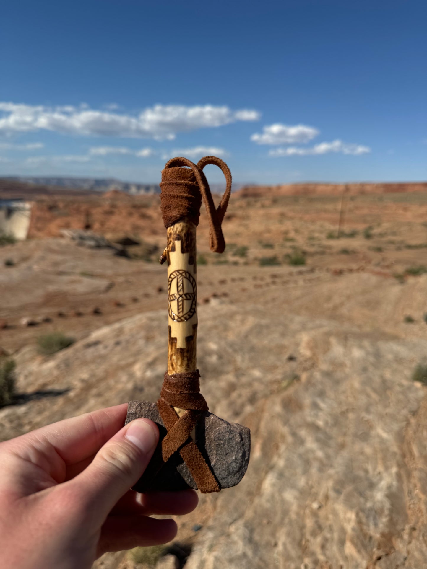 Tomahawk Navajo provenant de Cameron en Arizona (17 cm)