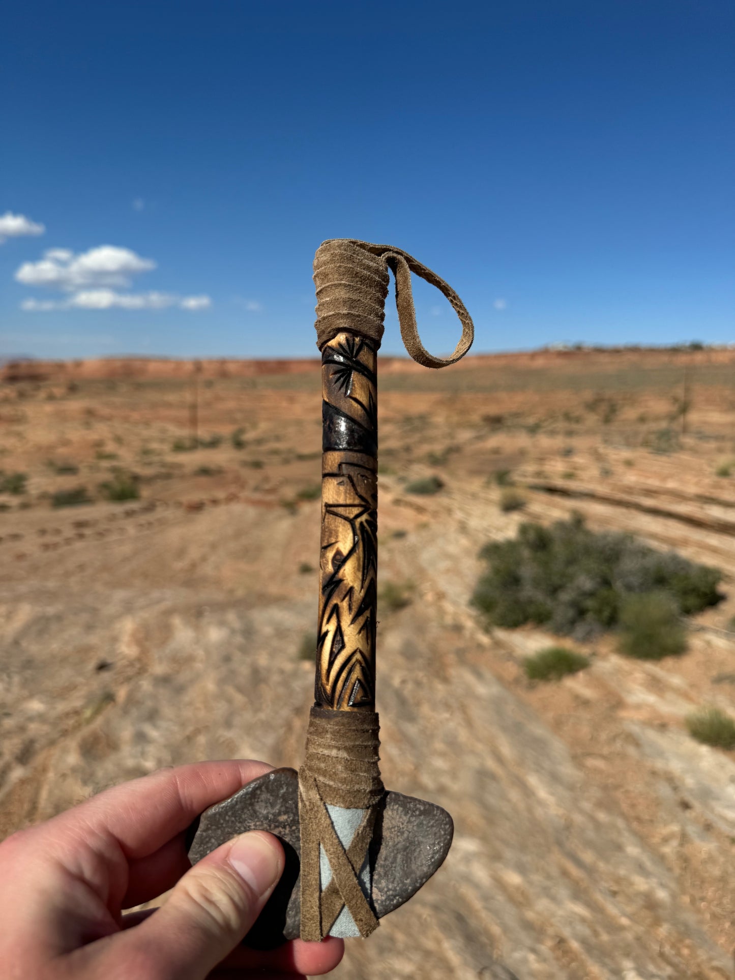 Tomahawk Navajo provenant de Cameron en Arizona (22 cm)