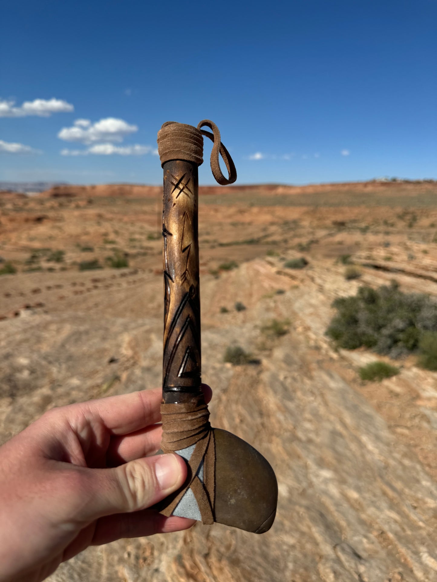 Tomahawk Navajo provenant de Cameron en Arizona (23 cm)