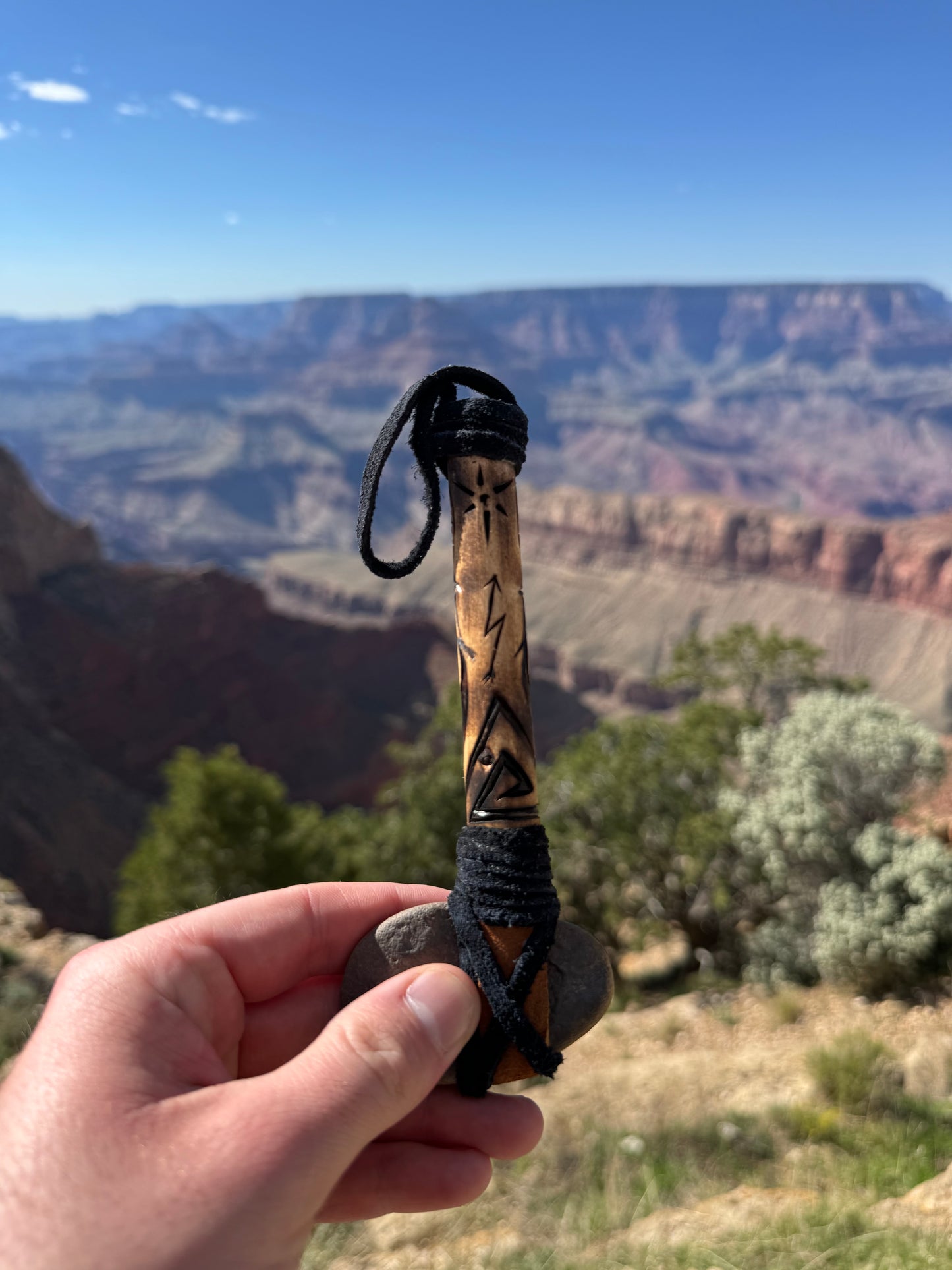 Tomahawk Navajo provenant de Cameron en Arizona (16 cm)