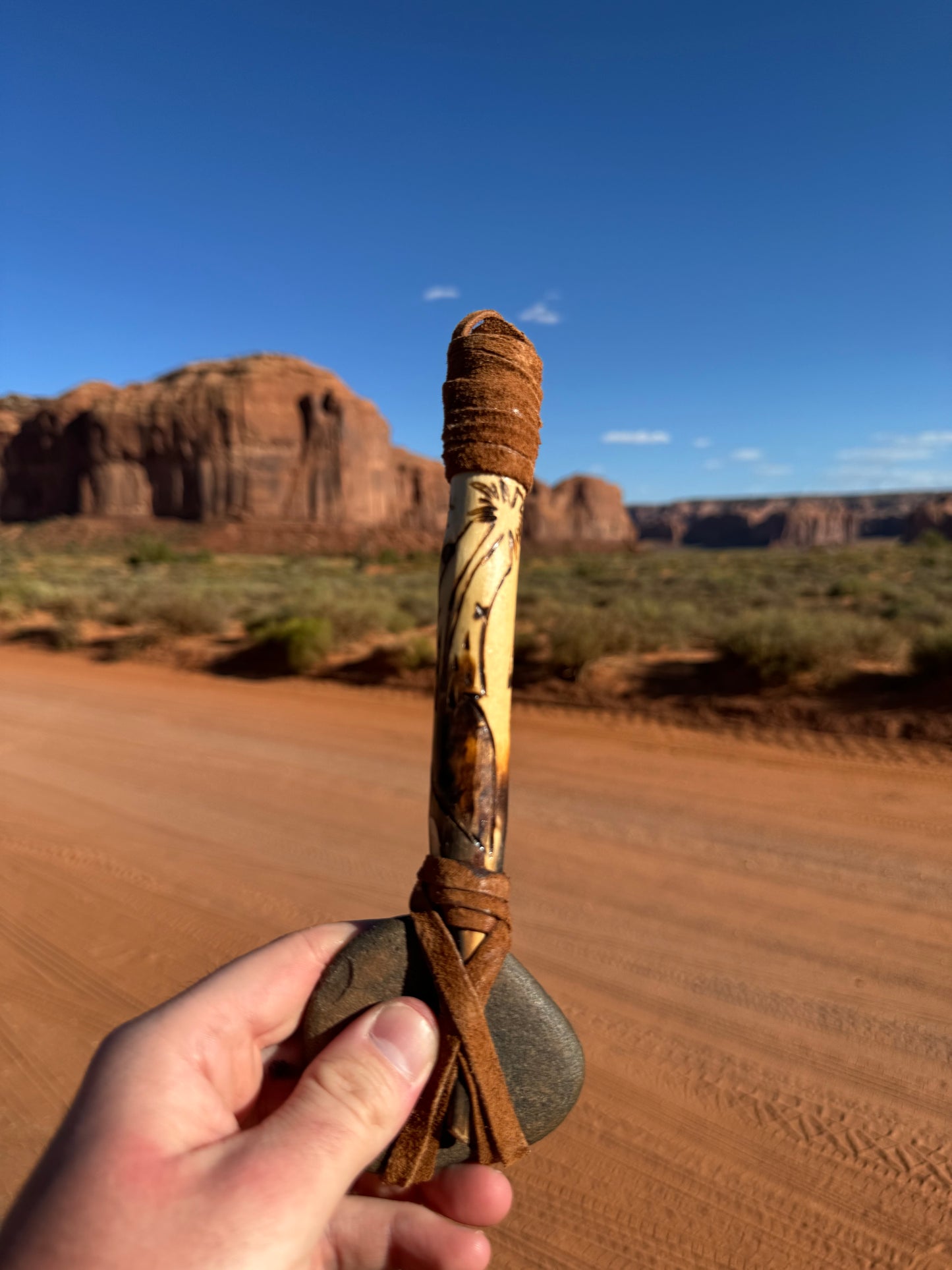 Tomahawk Navajo provenant de Cameron en Arizona (22 cm)