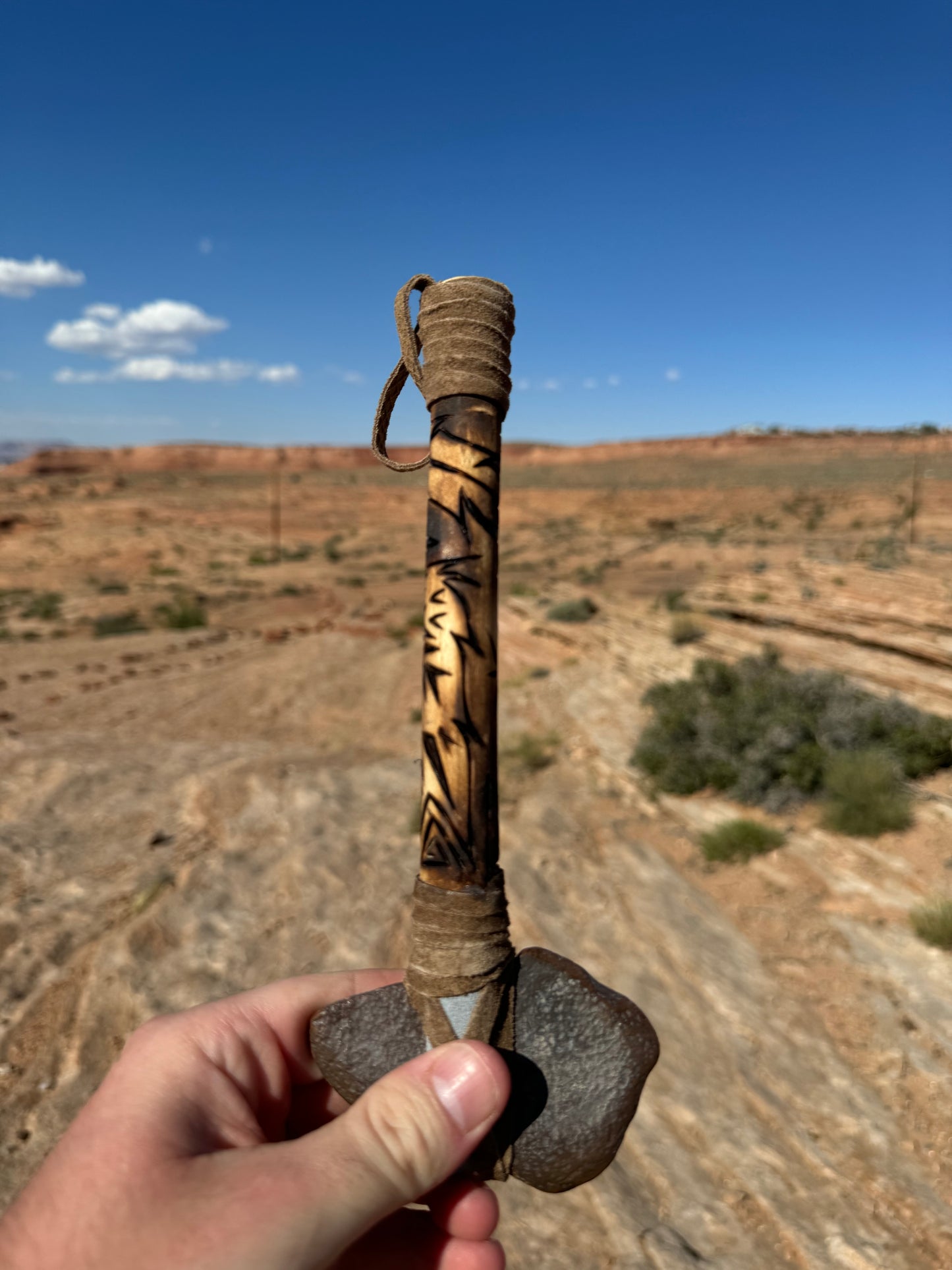 Tomahawk Navajo provenant de Cameron en Arizona (22 cm)