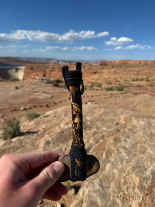 Tomahawk Navajo provenant de Cameron en Arizona (16 cm)