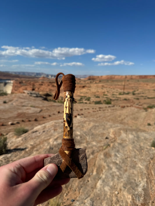 Tomahawk Navajo provenant de Cameron en Arizona (17 cm)