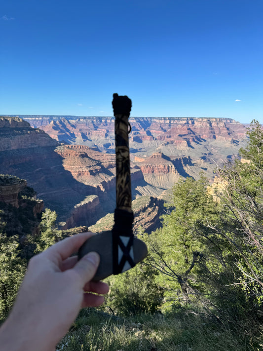 Tomahawk Navajo provenant de Cameron en Arizona (25 cm)