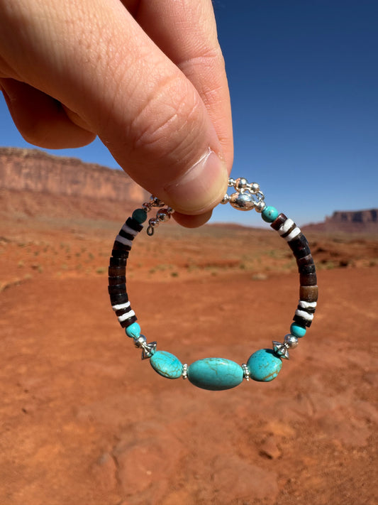 Bracelet Navajo provenant de Monument Valley (taille ajustable)