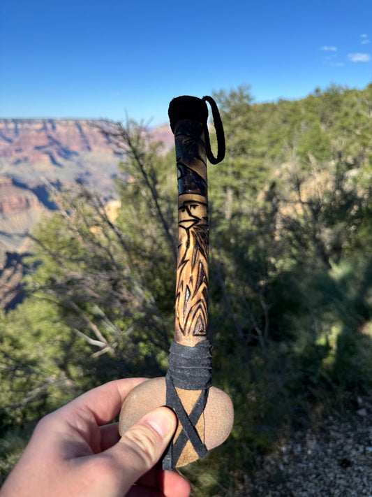 Tomahawk Navajo provenant de Cameron en Arizona (25 cm)