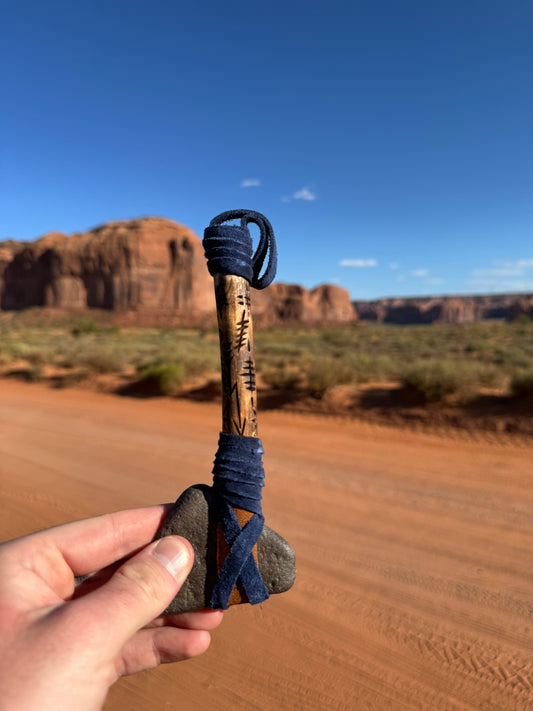 Tomahawk Navajo provenant de Cameron en Arizona (17 cm)