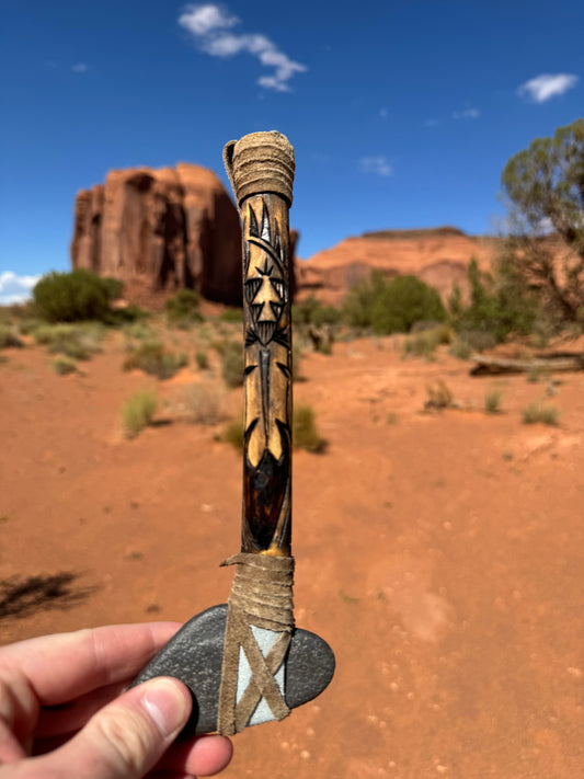 Tomahawk Navajo provenant de Cameron en Arizona (23cm)