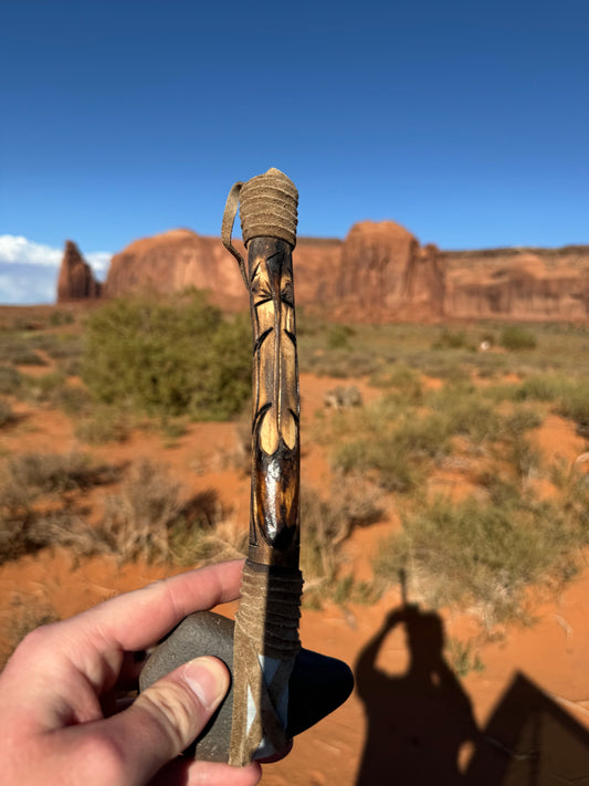 Tomahawk Navajo provenant de Cameron en Arizona (24 cm)