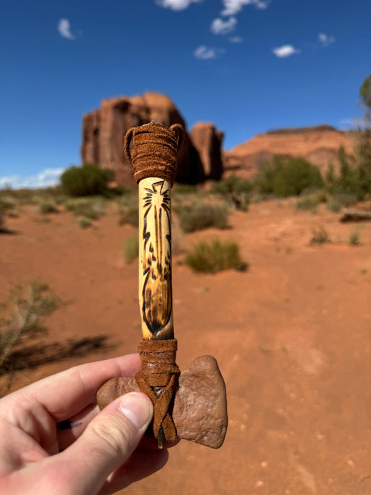 Tomahawk Navajo provenant de Cameron en Arizona (17 cm)