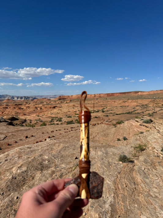 Tomahawk Navajo provenant de Cameron en Arizona (16 cm)