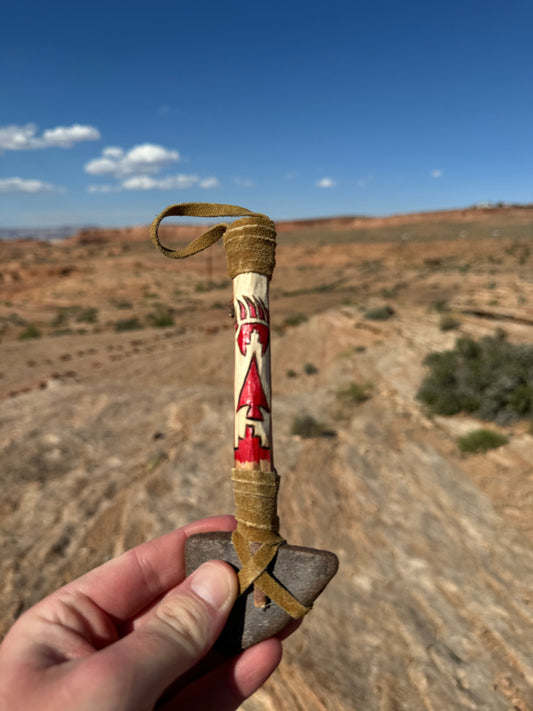 Tomahawk Navajo provenant de Cameron en Arizona (17 cm)